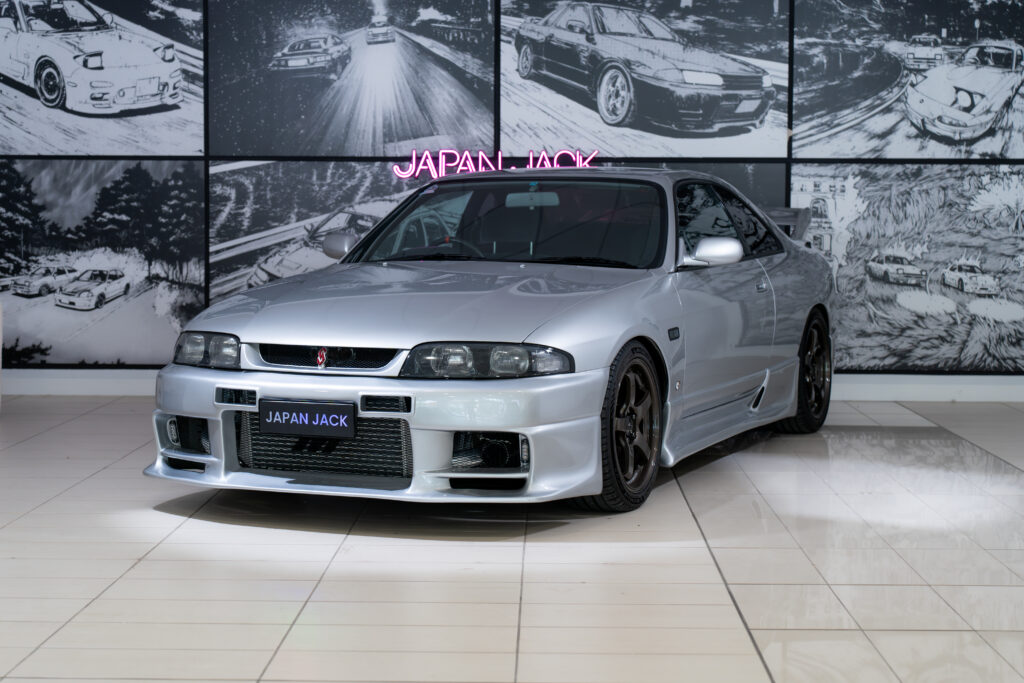 NISSAN SKYLINE GTST R33