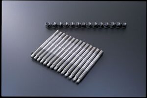 TOMEI p129_headstud